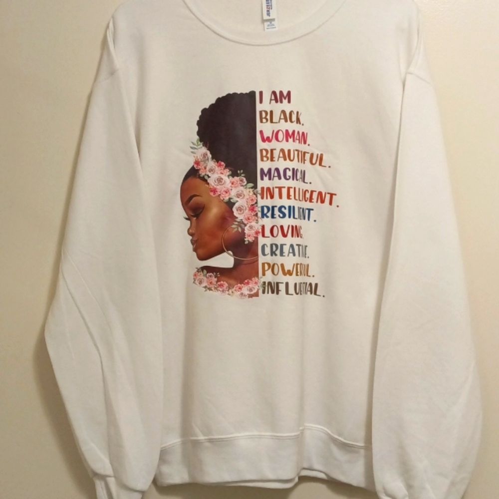Jerzees Medium White Graphic T-shirt.